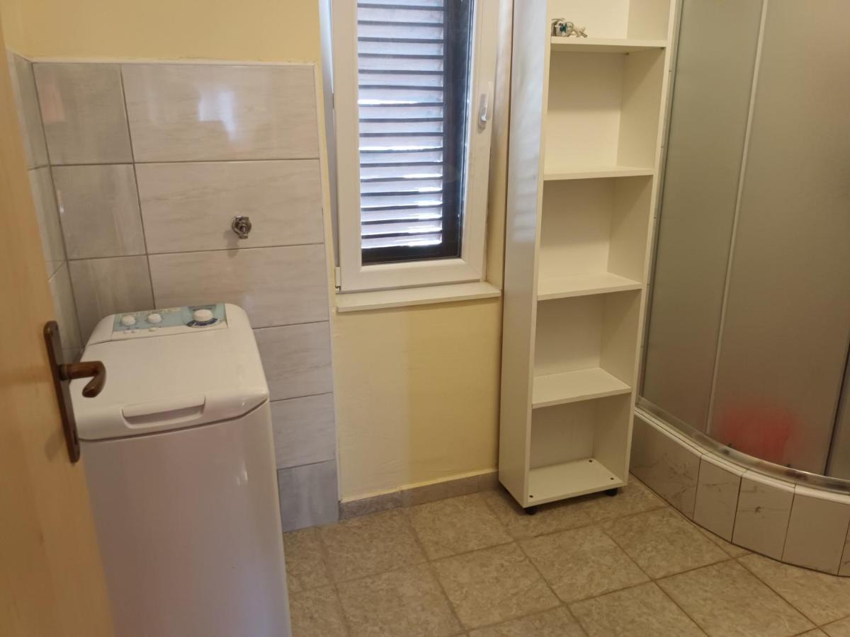Apartman Zlata Vir Exterior photo